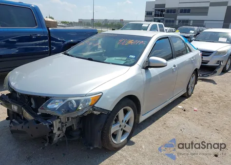 2012 Toyota Camry Se z USA, uszkodzony, nr VIN 4T1BF1FK5CU114381